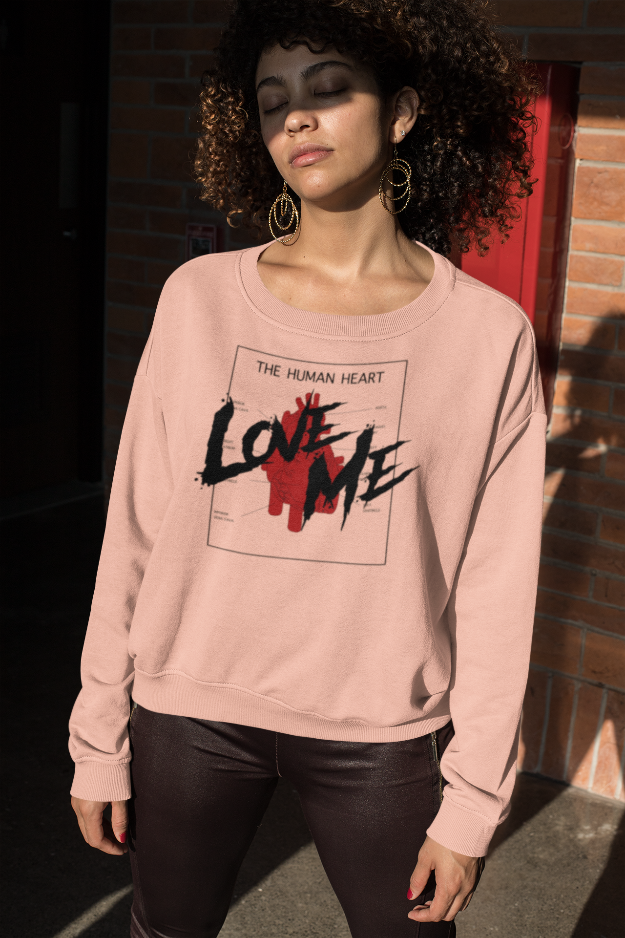 LOVE ME SWEATSHIRT